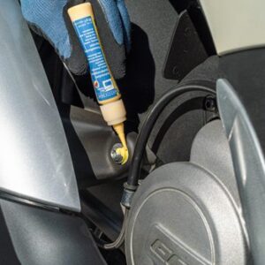 Threadlocking Varnish WEICON